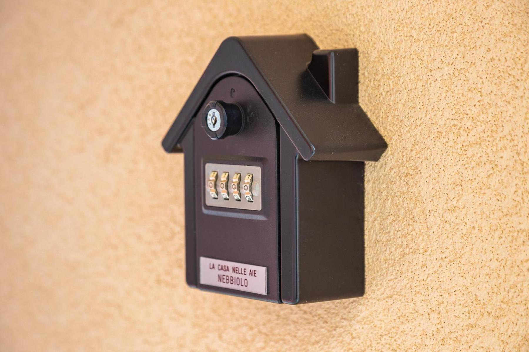 La Casa Nelle Aie - Appartamento Nebbiolo - Free Wifi E Ac La Morra Zewnętrze zdjęcie